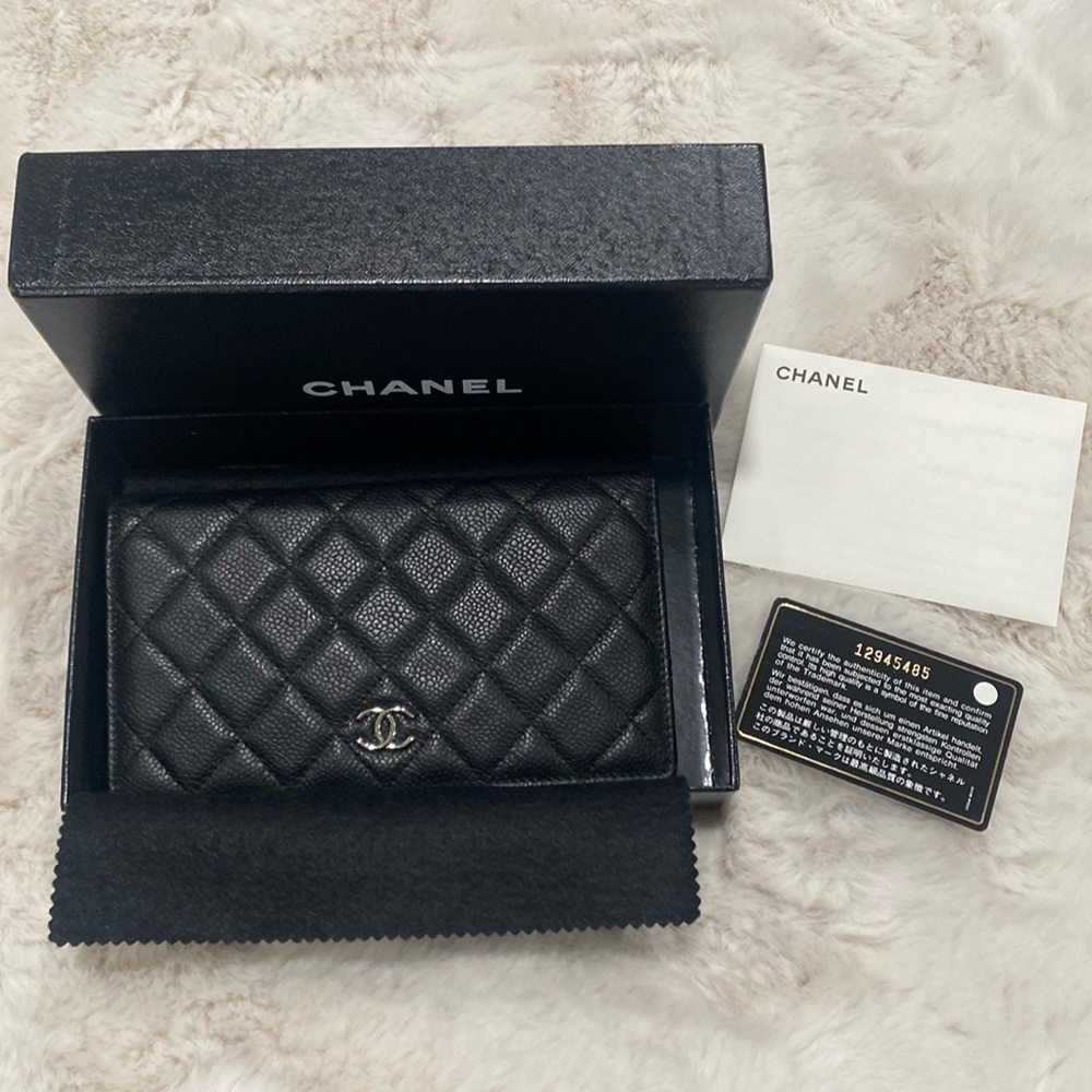 CHANEL Caviar Long Wallet